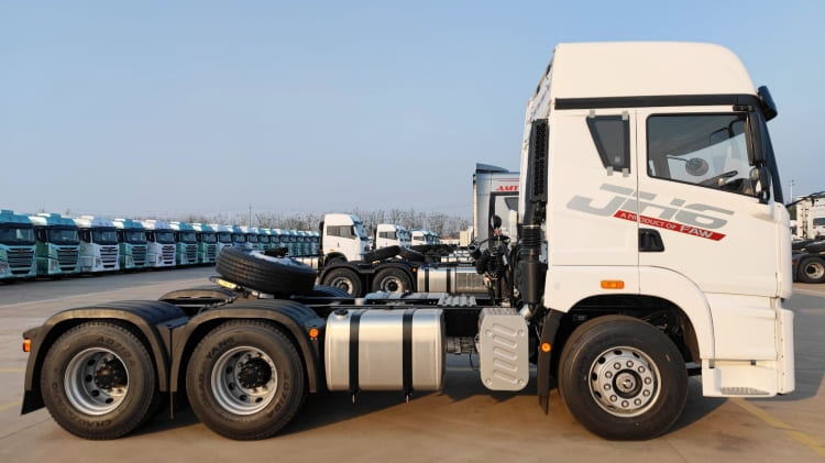 Faw JH6 Truck Head for Sale in Djibouti